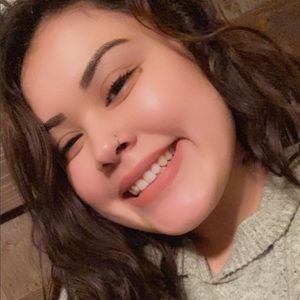 Meet your Posher, Monique